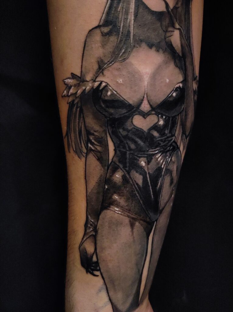 tatuaje-realismo-chica-anime-antebrazo